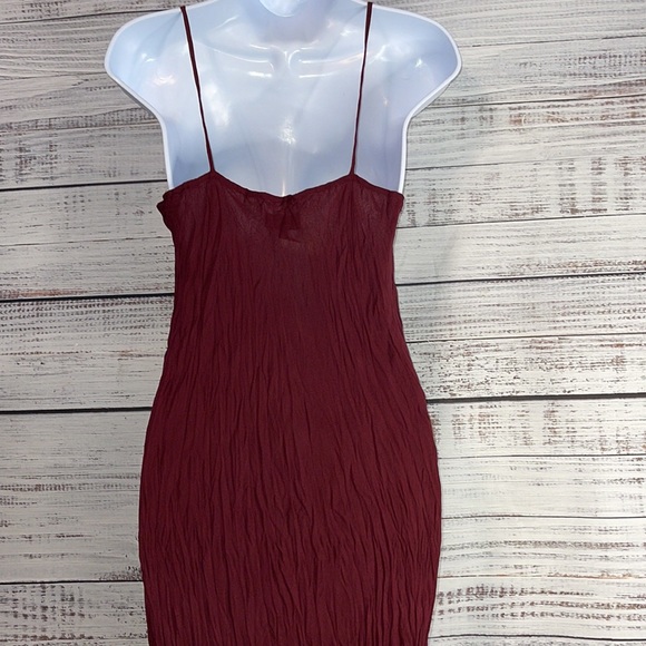 Wine Color Bodycon Crushed Fabric Maxi Dress | Size 12 - Picture 4 of 12